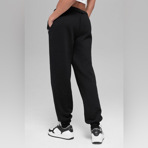 NEW! Alo Accolade Sweatpant in Black Size XXS Fits Size XS Small - Picture 3 of 11
